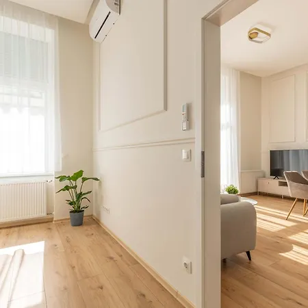 Cozy Bajcsy 31 布达佩斯