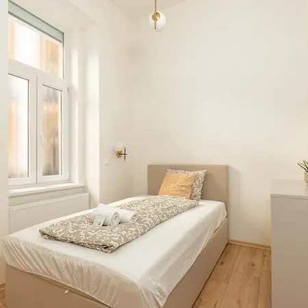 Cozy Bajcsy 31 * 布达佩斯